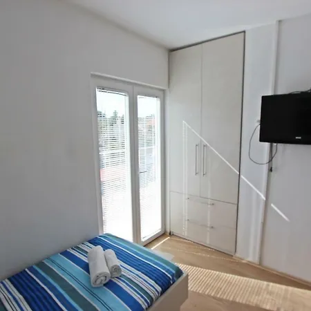 Josip Apartamento Murter